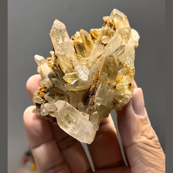 Quartz Crystal Group Tibet 7.6 cm — alternate view