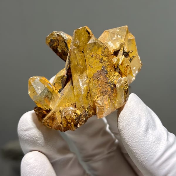 Quartz Cluster Tibet 5.1 cm — complete view