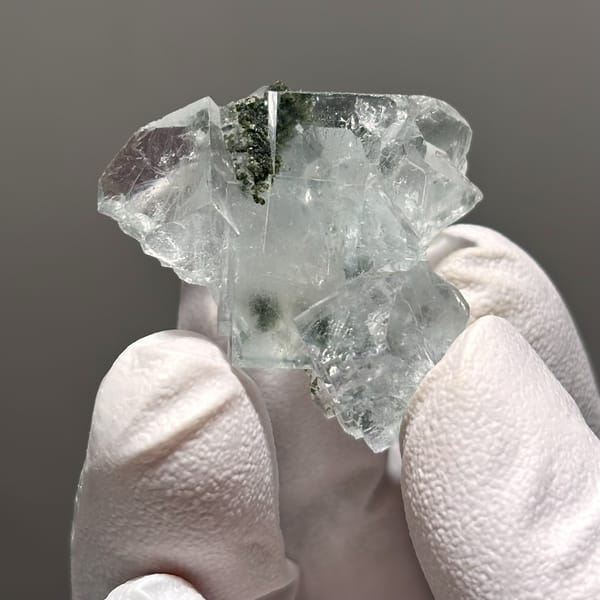 Fluorite with Chlorite Yaogangxian 3.0 cm — complete view