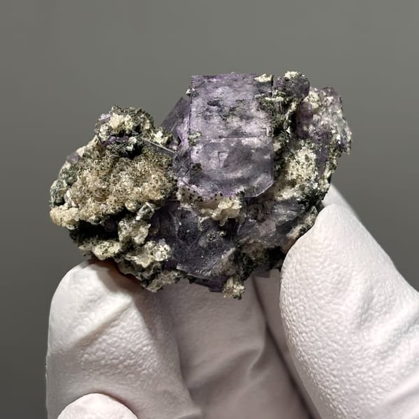 Fluorite with Calcite and Chlorite Yaogangxian 3.9 cm — detail view