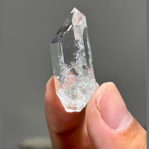 Quartz Point B Xuebaoding 3.9 cm — alternate view