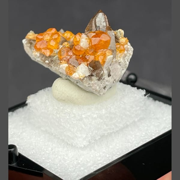 Garnet with smoky quartz from Fujian — alternate view