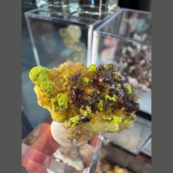 Yellow-Green Creedite with Carlhintzeite 3.0 cm — alternate view