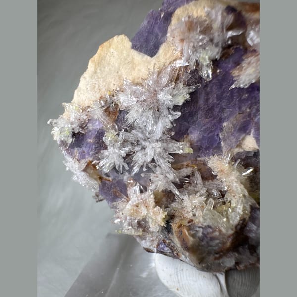Creedite Starbursts on Purple Fluorite 5.5 cm — alternate view