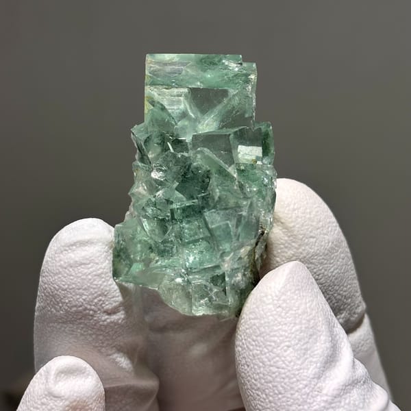 Fluorite B Xianghualing 4.0 cm — complete view