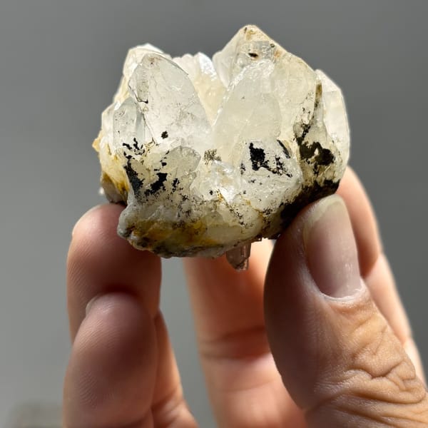 Quartz Cluster B Tibet 4.5 cm — detail view