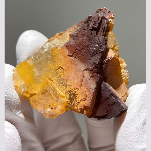 Fluorite with Yellow Skin Guizhou 4.3 cm — detail view
