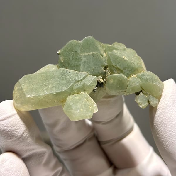Epidote Quartz Floater Sichuan 5.9 cm — complete view