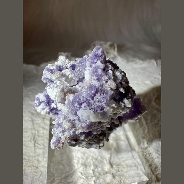 Purple Creedite Cluster with White 4.0 cm — detail view