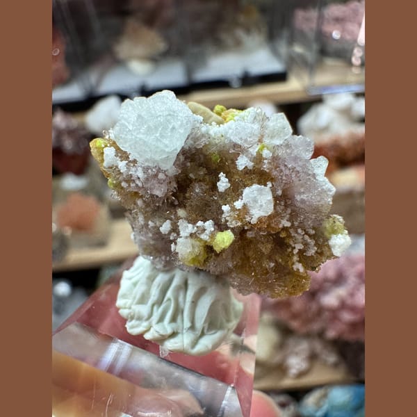 Yellow-Green Creedite with Carlhintzeite and Fluorite 2.5 cm — detail view