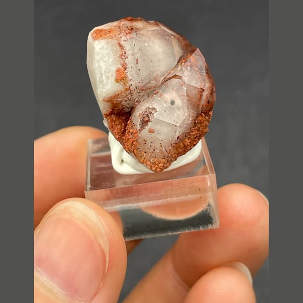 Red quartz from Shanxi — detail view