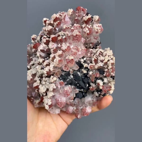 Strawberry quartz with dolomite and chalcopyrite from Dongxiang — alternate view