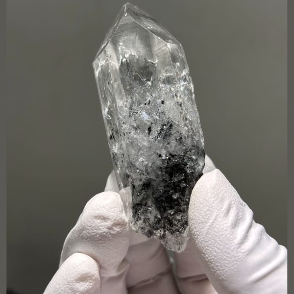 Quartz Point Jinkouhe 7.1 cm — complete view