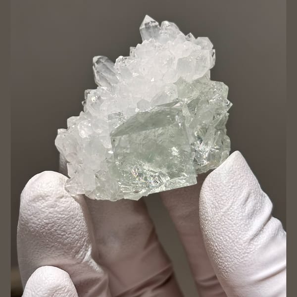 Fluorite with Quartz Zhejiang 4.0 cm — detail view
