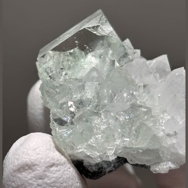 Fluorite with Quartz Zhejiang 4.0 cm — detail view