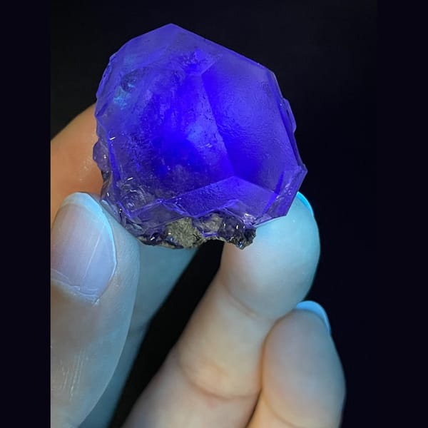 Fluorite from Fujian — complete view