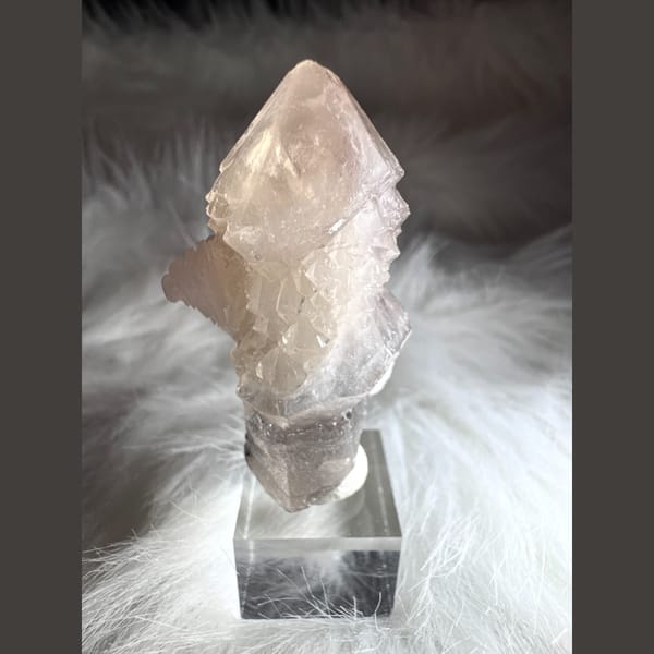 Quartz Scepter with Calcite Inner Mongolia 5.0 cm — detail view