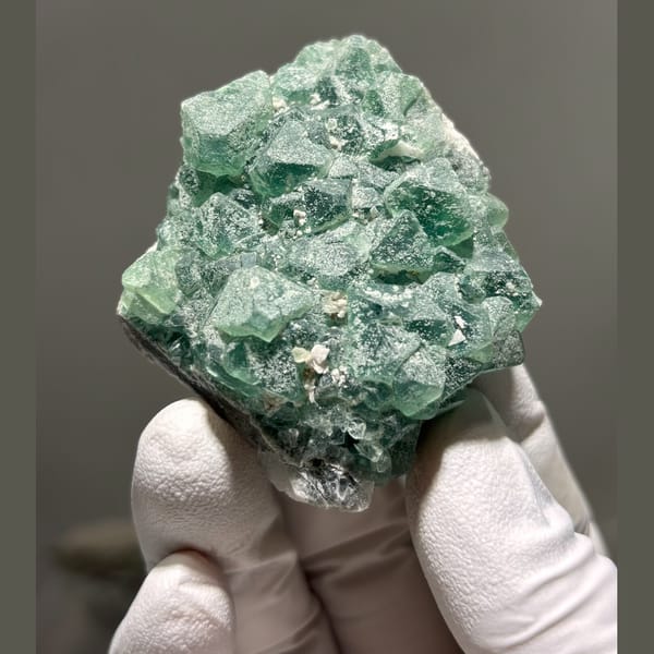 Fluorite B Inner Mongolia 6.0 cm — complete view