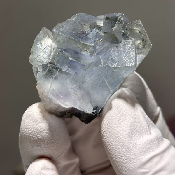 Pale Blue Fluorite Yaogangxian 3.9 cm — alternate view