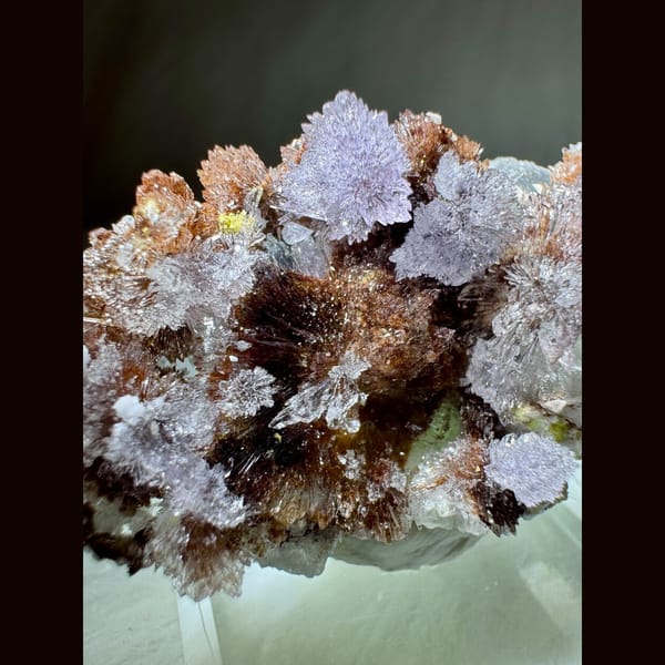 Purple Creedite with White Inclusions 4.2 cm — detail view