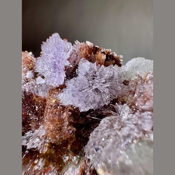 Purple Creedite with White Inclusions 4.2 cm — detail view