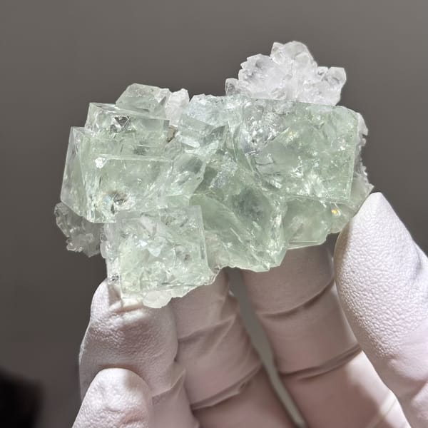 Green Fluorite with Quartz Zhejiang 5.7 cm — detail view