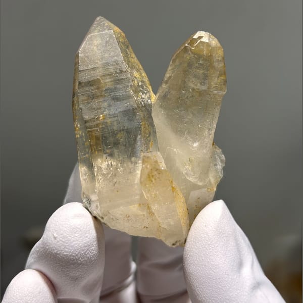 Himalayan Quartz Pakistan 5.4 cm — complete view