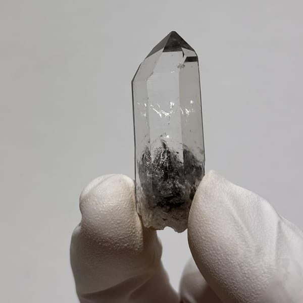 Quartz Point with Inclusions Jinkouhe 4.0 cm — alternate view