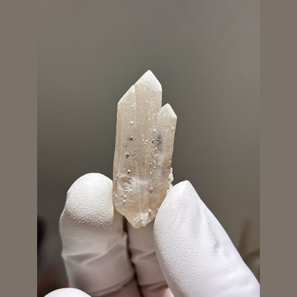 Creamy stacked castle quartz points from Inner Mongolia — alternate view