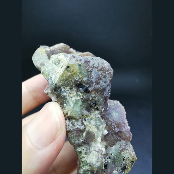 Stepped fluorite with quartz and marmatite from Huanggangliang — detail view