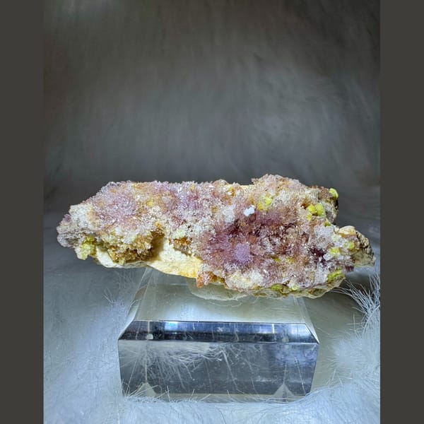 Creedite and Carlhintzeite Plate 6.5 cm — complete view