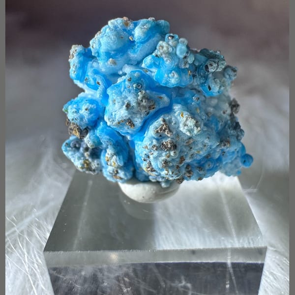Bright Blue Gibbsite 2.0 cm — detail view