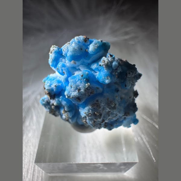 Bright Blue Gibbsite 2.0 cm — detail view