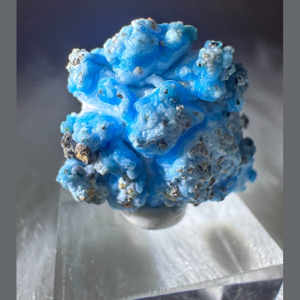 Bright Blue Gibbsite 2.0 cm — detail view