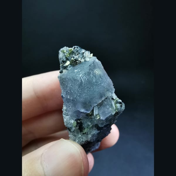 Octahedral fluorite with marmatite and chalcopyrite — alternate view