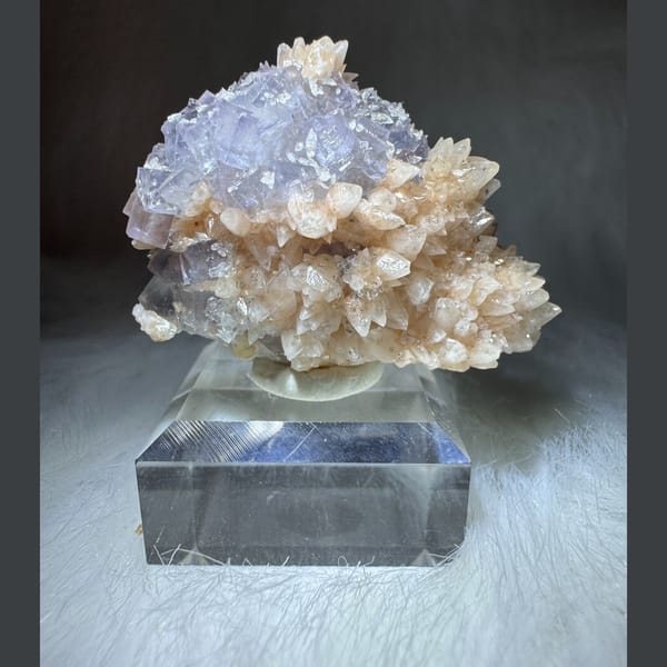 Lavender Fluorite with Calcite 4.5 cm — complete view