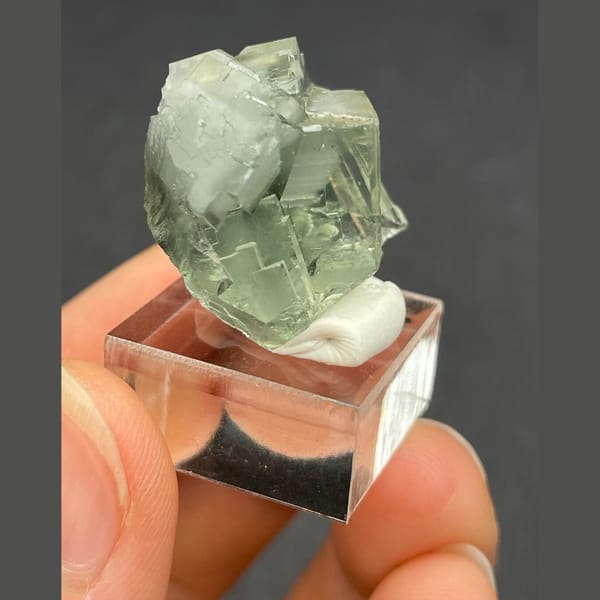 Scenic fluorite from Xianghualing — detail view