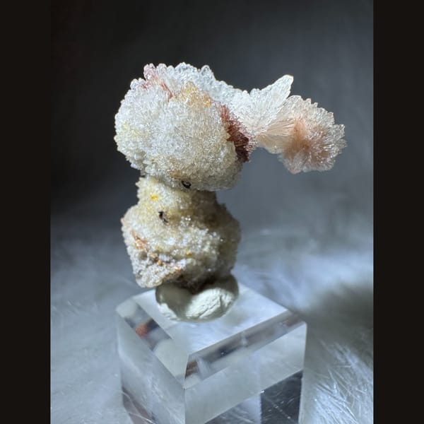 White Creedite with Pink Tint 3.0 cm — alternate view