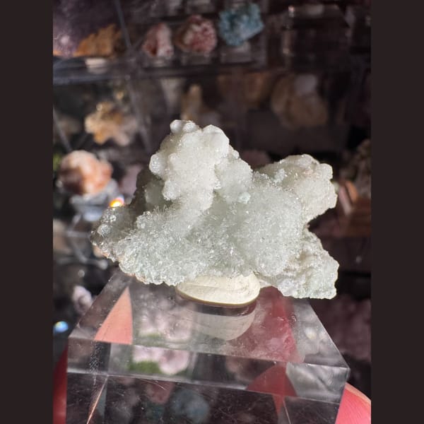 White Creedite Cluster 5.0 cm — alternate view