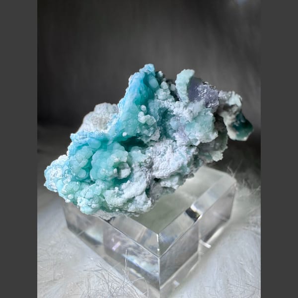 Blue-Green Gibbsite with Creedite 5.0 cm — detail view