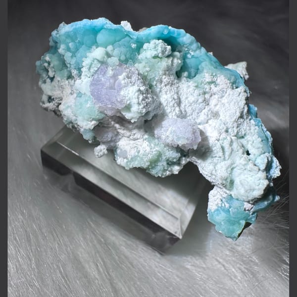 Blue-Green Gibbsite with Creedite 5.0 cm — detail view