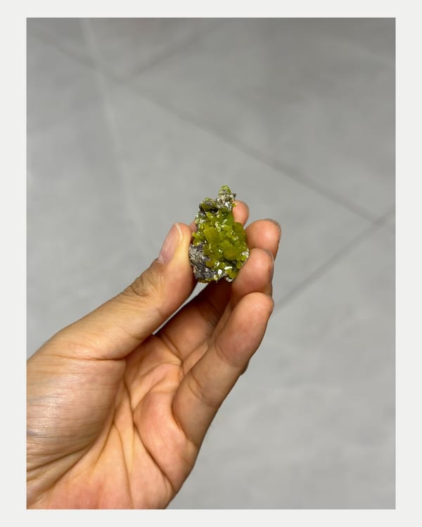 Complete reverse view of compact Yangjiang pyromorphite specimen