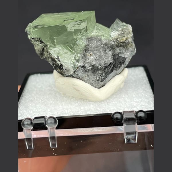 Fluorite from Xianghualing — detail view
