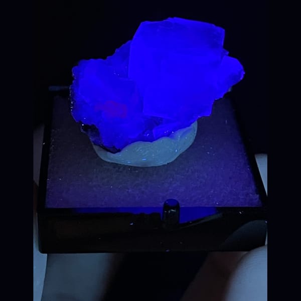 Fluorite from Xianghualing — detail view