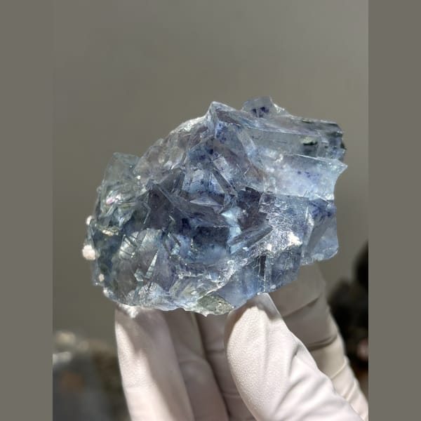 Large glassy blue fluorite cluster from Yaogangxian — alternate view