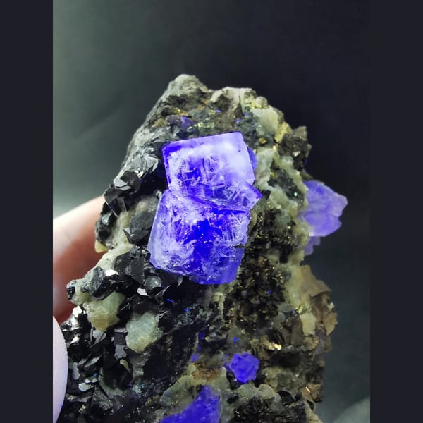 Fluorite with marmatite, pyrrhotite and mica — detail view