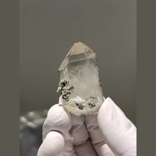 Light smoky quartz point from Xuebaoding — alternate view