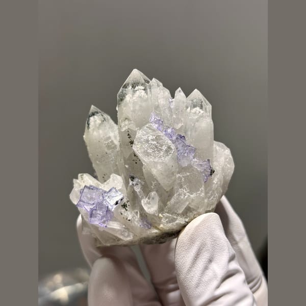 Quartz cluster with small purple fluorite from Yaogangxian — alternate view
