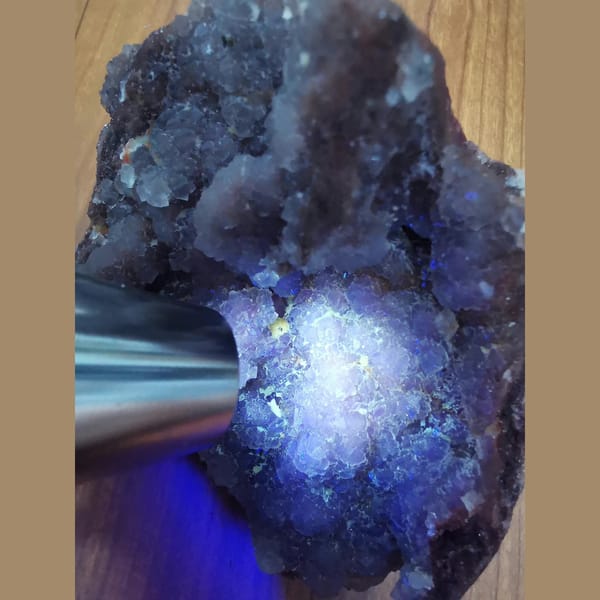 Large fluorite cluster from Huanggangliang — alternate view