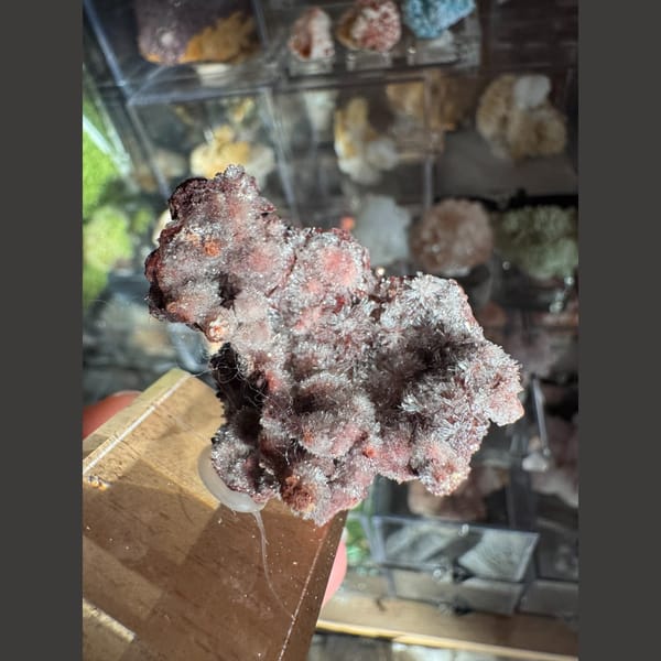 Pink-Purple Creedite Cluster 5.0 cm — alternate view